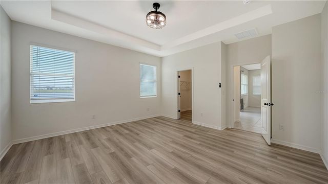 7422 35TH LANE E, Sarasota, FL 34243