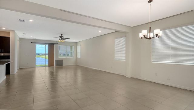 7422 35TH LANE E, Sarasota, FL 34243