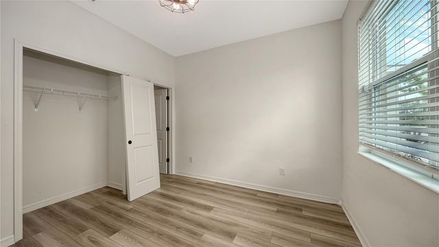 7422 35TH LANE E, Sarasota, FL 34243