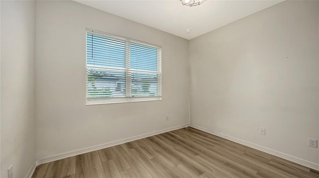 7422 35TH LANE E, Sarasota, FL 34243