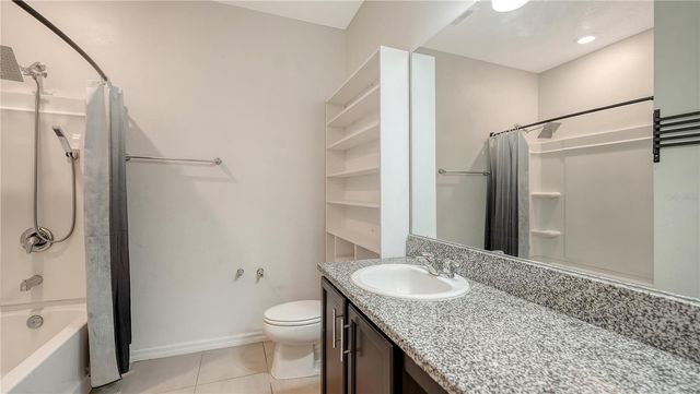 7422 35TH LANE E, Sarasota, FL 34243