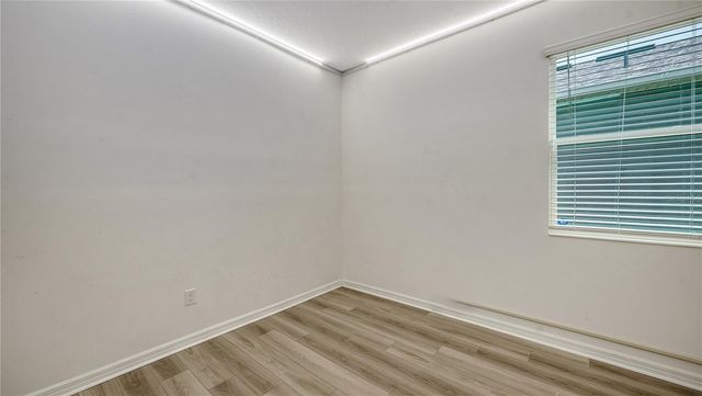 7422 35TH LANE E, Sarasota, FL 34243