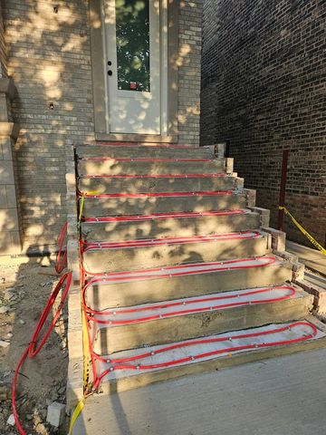 3723 N Oakley Avenue, Chicago, IL 60618