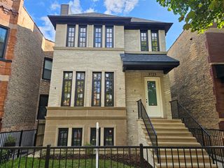 3723 N Oakley Avenue, Chicago, IL 60618