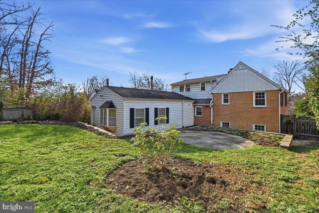 47 FORT WILLIAMS PKWY, Alexandria, VA 22304