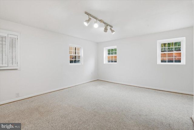 47 FORT WILLIAMS PKWY, Alexandria, VA 22304