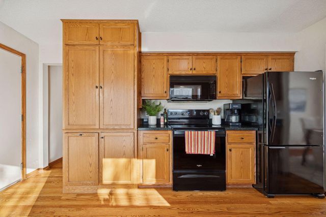 8644 Sycamore Lane N, Maple Grove, MN 55369