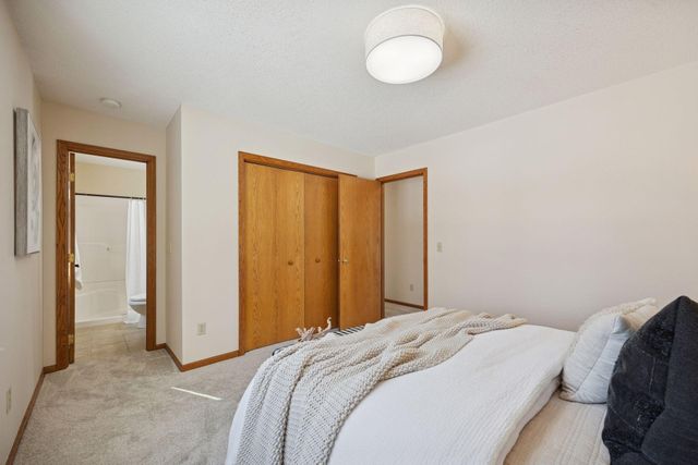 8644 Sycamore Lane N, Maple Grove, MN 55369