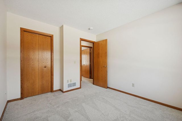 8644 Sycamore Lane N, Maple Grove, MN 55369