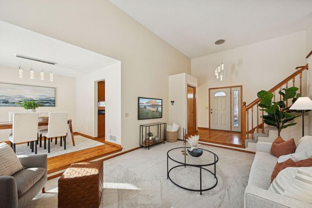 8644 Sycamore Lane N, Maple Grove, MN 55369