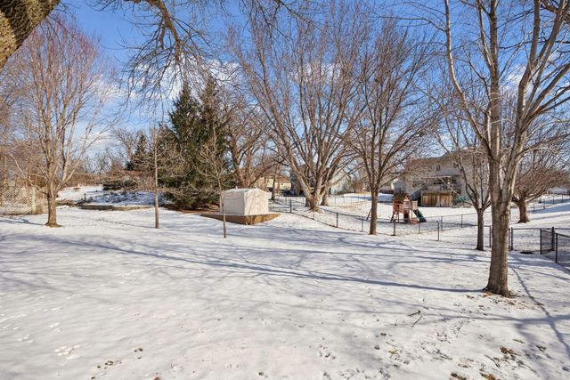 8644 Sycamore Lane N, Maple Grove, MN 55369