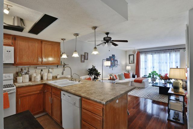 2621 Summer Drive, Dublin, OH 43016