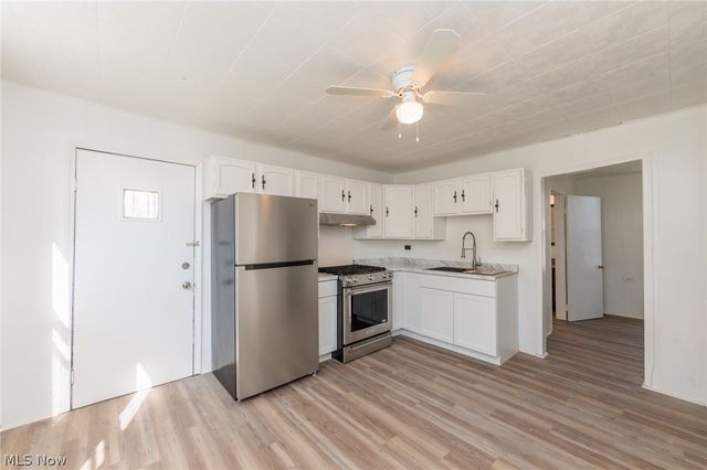 1986 W 93rd Street, Cleveland, OH 44102