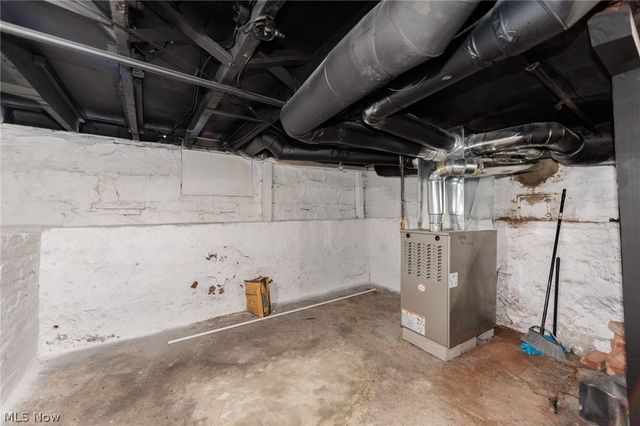 1986 W 93rd Street, Cleveland, OH 44102