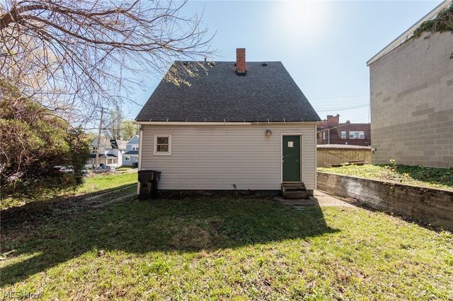 1986 W 93rd Street, Cleveland, OH 44102