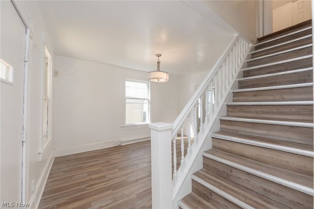 1986 W 93rd Street, Cleveland, OH 44102