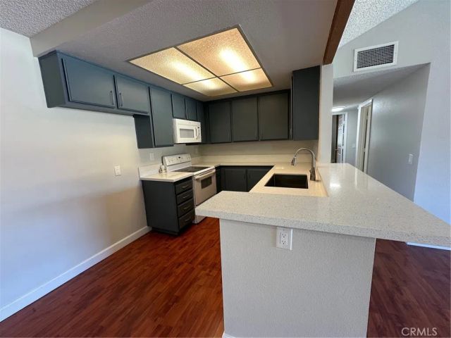 22 Country Mile, Pomona, CA 91766