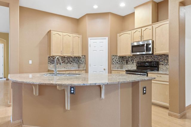 3599 Waynesboro Dr, Ceres, CA 95307