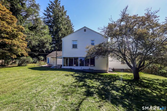 124 Chestnut Hill Road, Trumbull, CT 06611