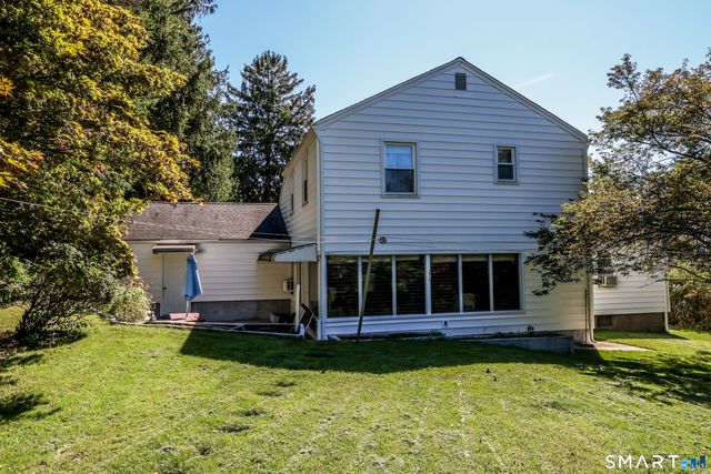 124 Chestnut Hill Road, Trumbull, CT 06611