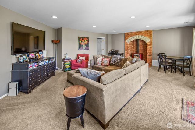 32223 NE 88th Street, Carnation, WA 98014