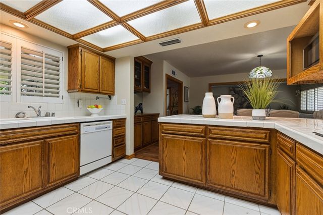 1013 S Magnolia, West Covina, CA 91791