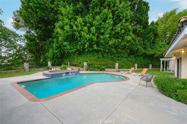 1013 S Magnolia, West Covina, CA 91791