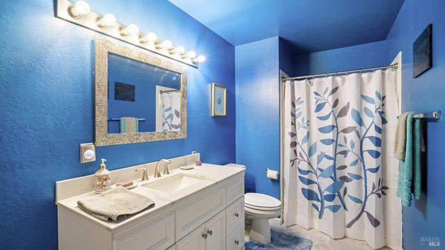 868 Holly Ave, Rohnert Park, CA 94928