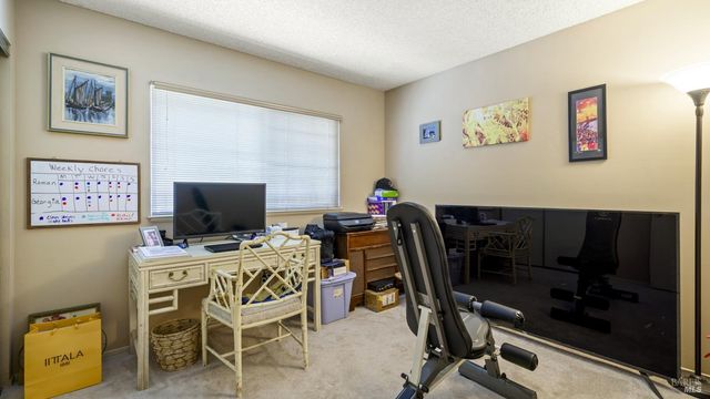 868 Holly Ave, Rohnert Park, CA 94928