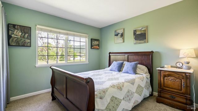 868 Holly Ave, Rohnert Park, CA 94928