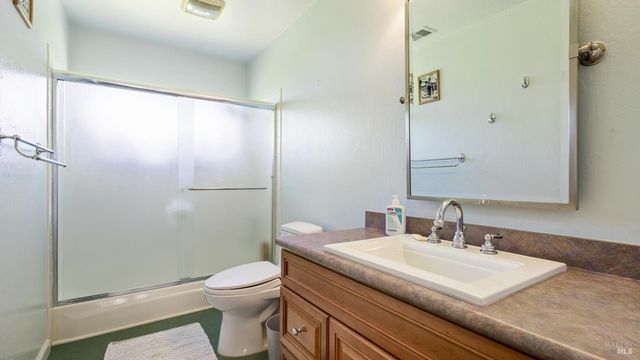 868 Holly Ave, Rohnert Park, CA 94928