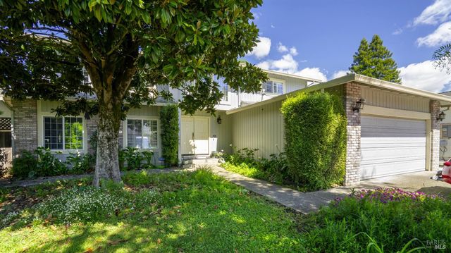 868 Holly Ave, Rohnert Park, CA 94928