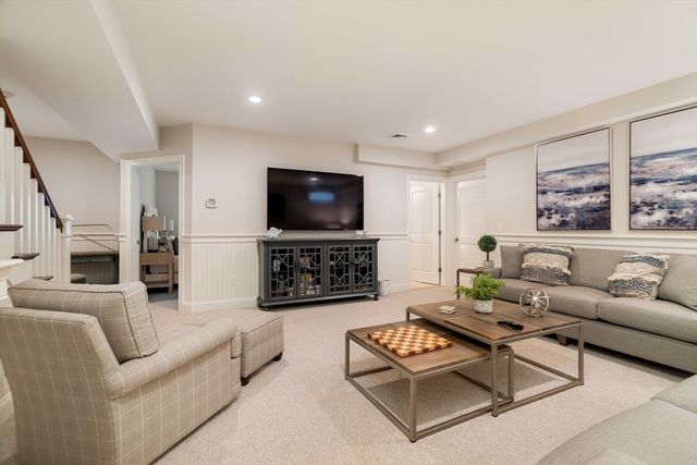 23 Cottage Lane, Mashpee, MA 02649
