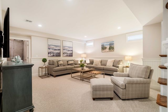 23 Cottage Lane, Mashpee, MA 02649