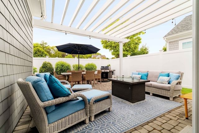 23 Cottage Lane, Mashpee, MA 02649
