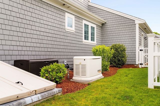 23 Cottage Lane, Mashpee, MA 02649