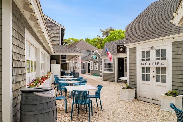 23 Cottage Lane, Mashpee, MA 02649
