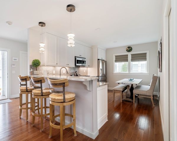 23 Cottage Lane, Mashpee, MA 02649