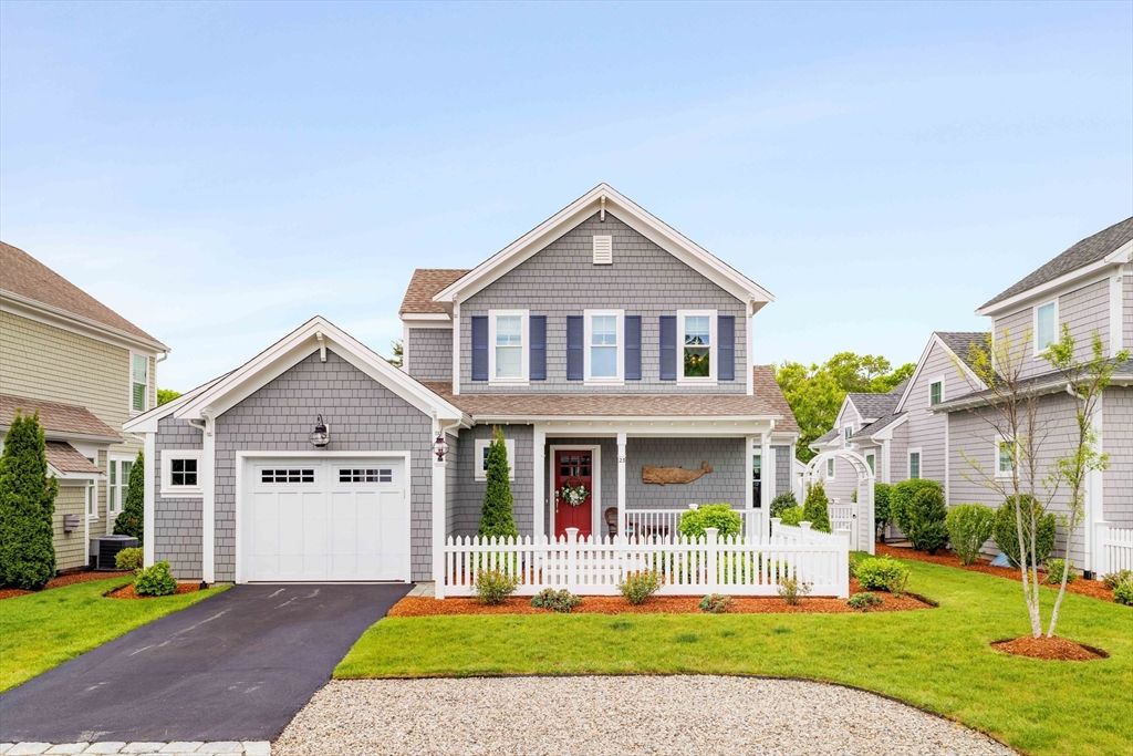 23 Cottage Lane, Mashpee, MA 02649