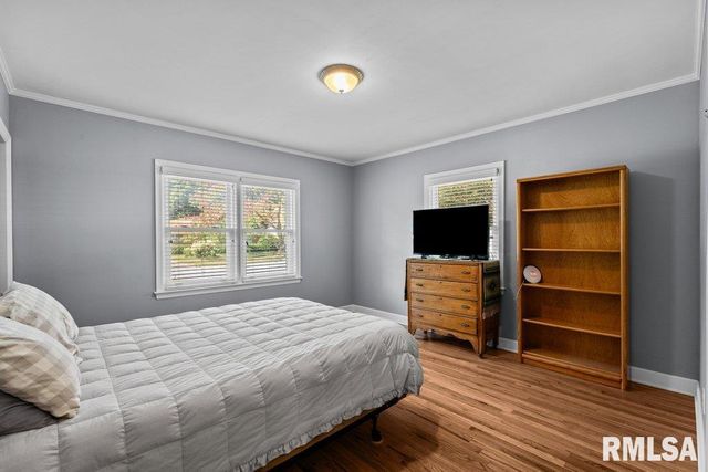 1870 25TH Avenue Court, Moline, IL 61265