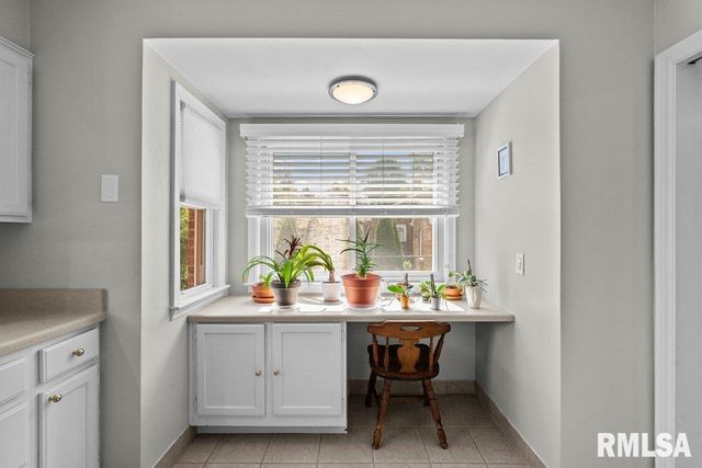 1870 25TH Avenue Court, Moline, IL 61265