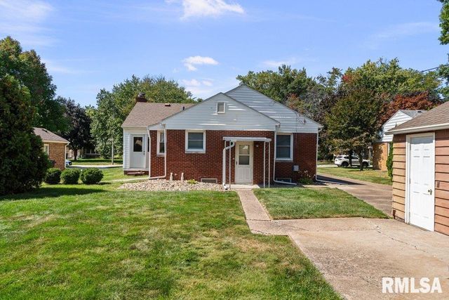 1870 25TH Avenue Court, Moline, IL 61265