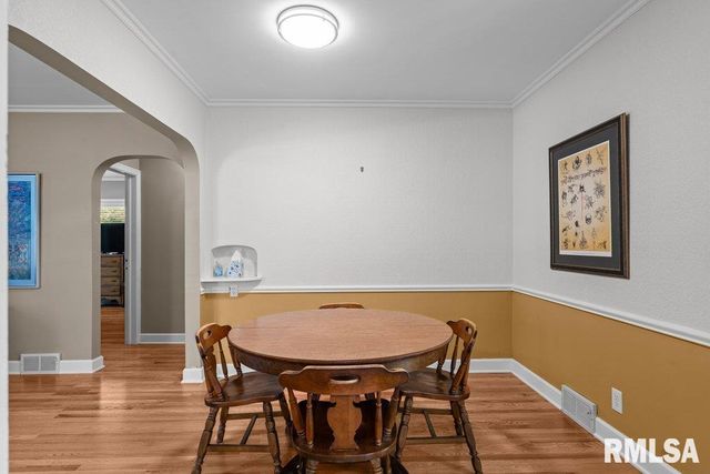 1870 25TH Avenue Court, Moline, IL 61265