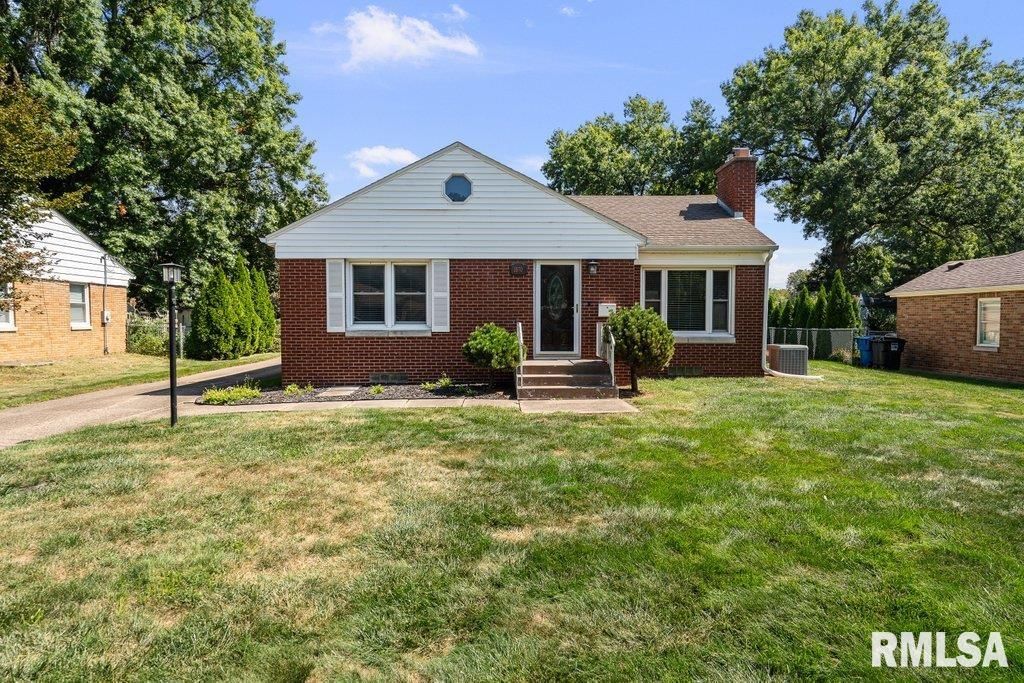 1870 25TH Avenue Court, Moline, IL 61265