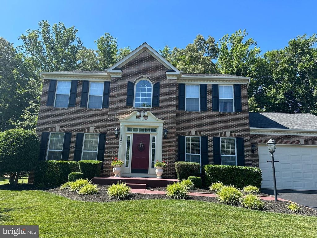 11645 CREST MAPLE DR, Woodbridge, VA 22192