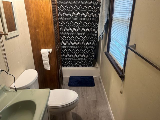 216 S 8th St, West Newton, PA 15089