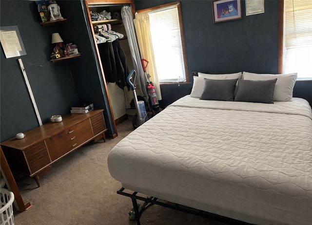 216 S 8th St, West Newton, PA 15089