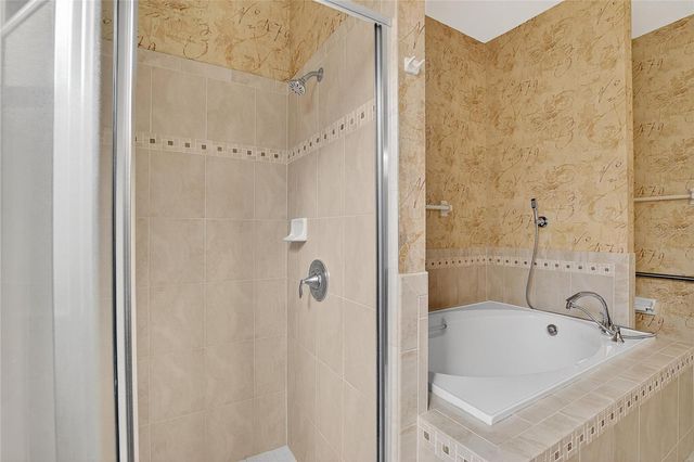 1403 RUSHGROVE CIRCLE, Dover, FL 33527