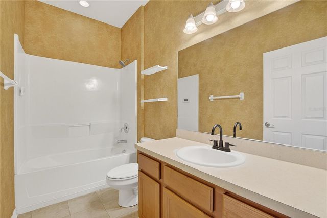 1403 RUSHGROVE CIRCLE, Dover, FL 33527