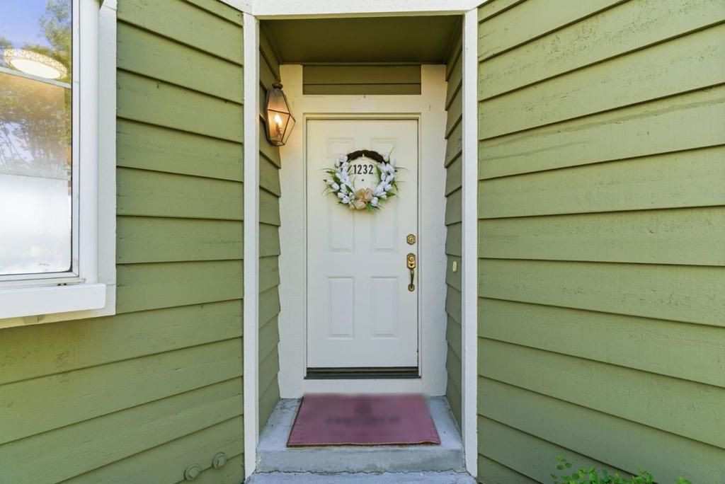 Image 8 of property listing at 1232 Copper Peak Lane, San Jose, CA 95120